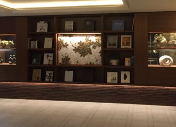 高級マンションエントランスのアート